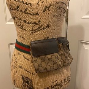 Gucci monogram belt bag/fanny bag
